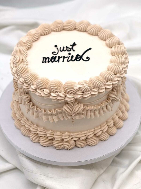 Vintage Cake